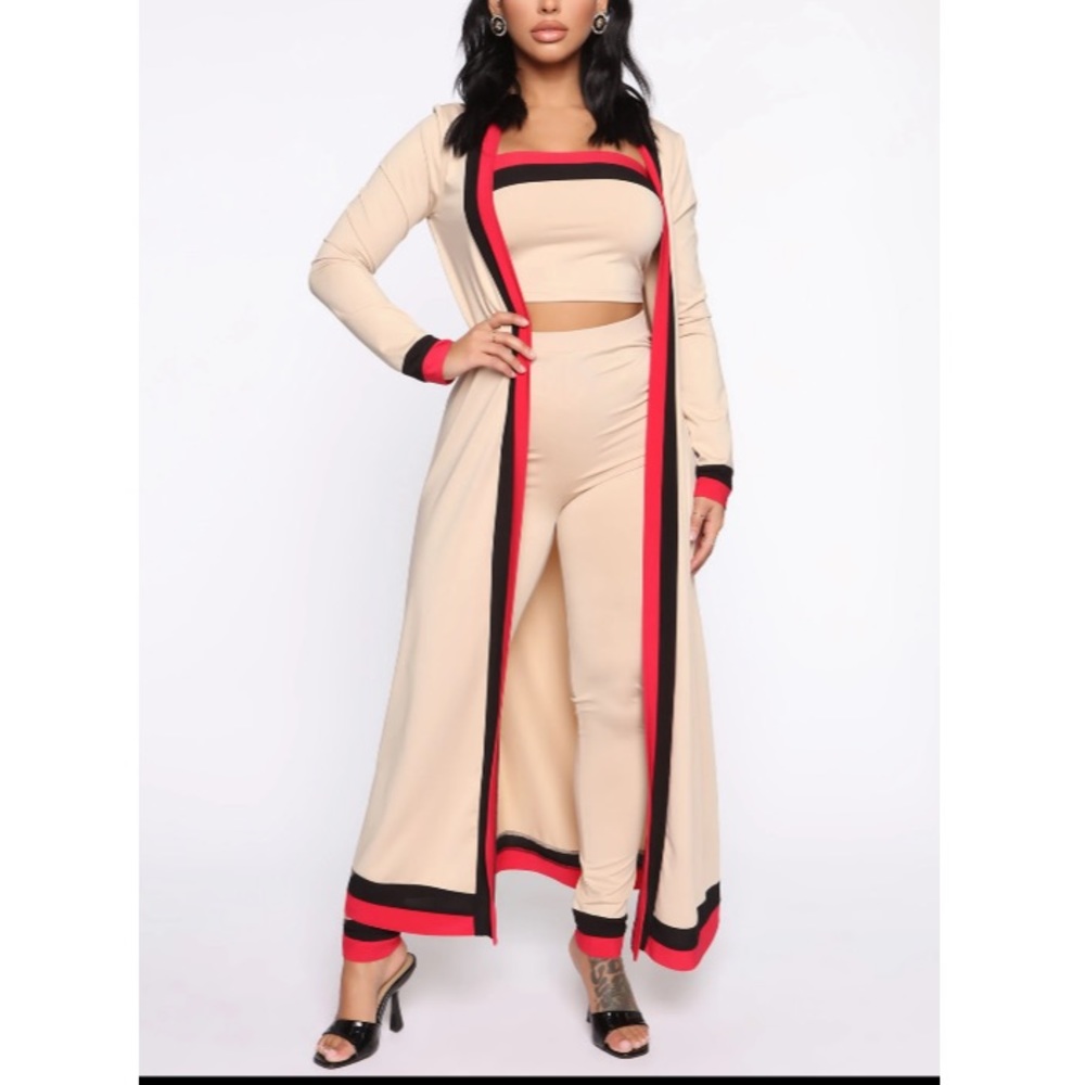 Fashion Nova My Way 3 piece Set in Taupe Large